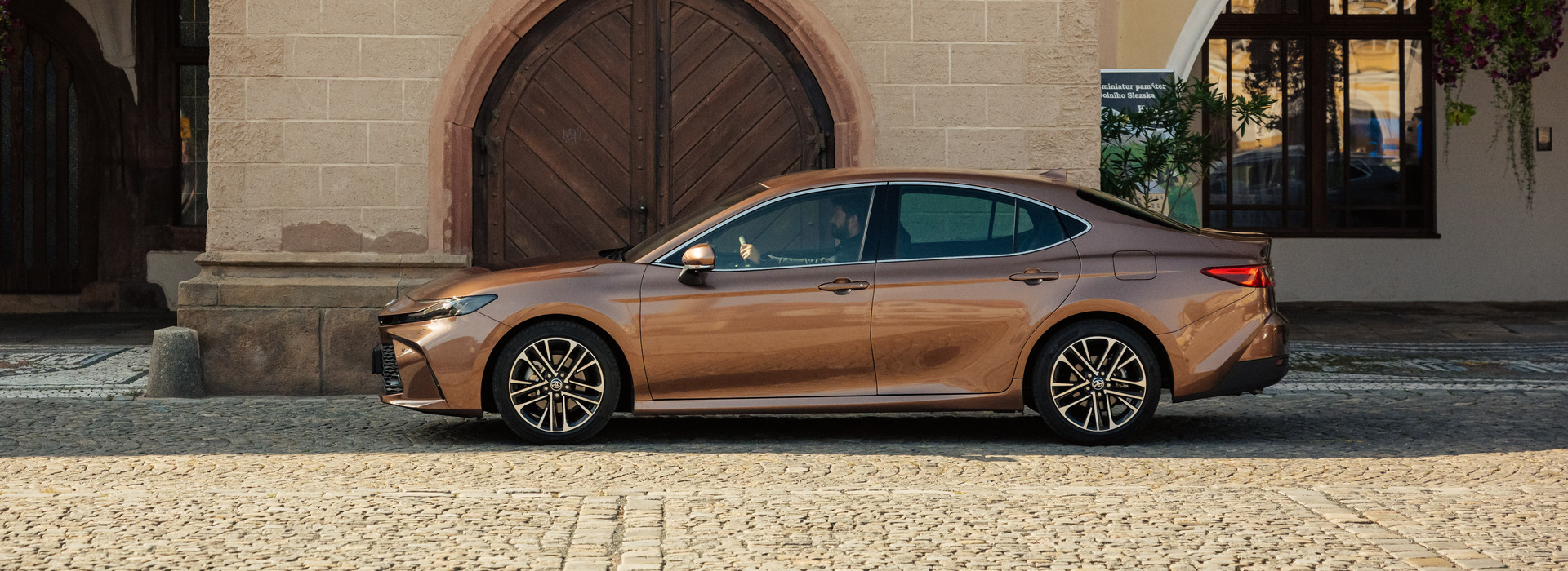 start_kontraktiv_na_novu_toyota_camry
